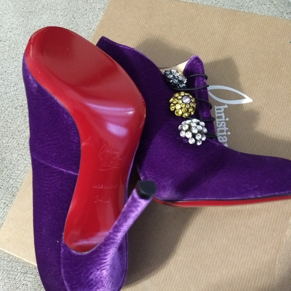 Christian Louboutin Bootoni 100 Booties - Picture 6 of 8